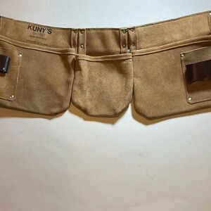 Kunny's  NWOT Carpeter Apron